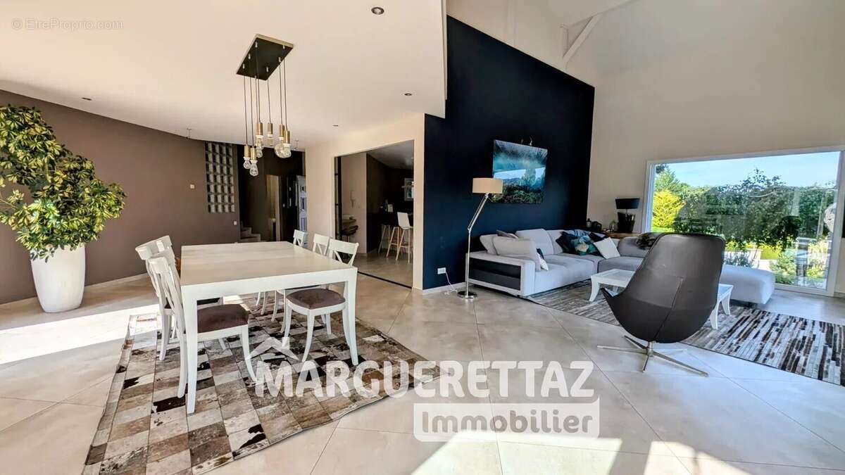 Maison à MARCELLAZ