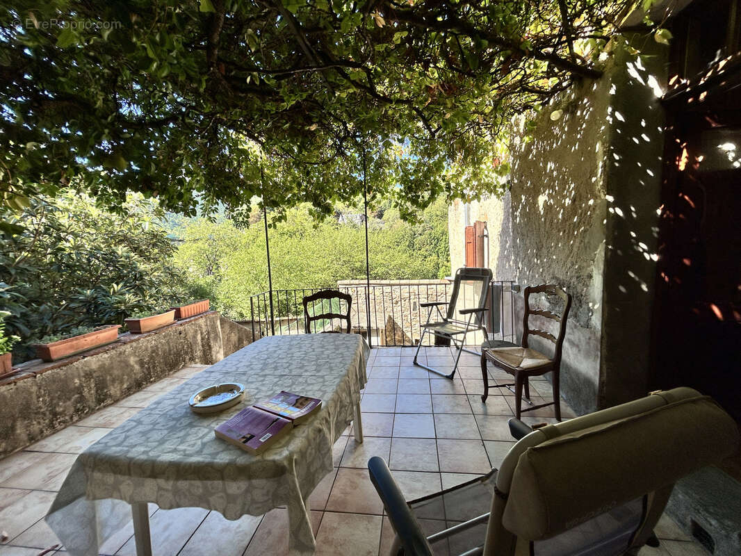 En Cévennes, Maison de village, avec terrasse et cour intérieure - photo 15