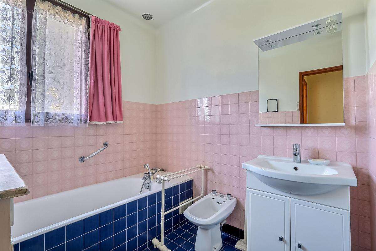 Maison à BOUILLARGUES