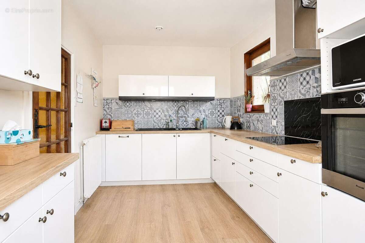 Maison 130 m² à Saint-Bonnet-Pres-Riom  - photo 5
