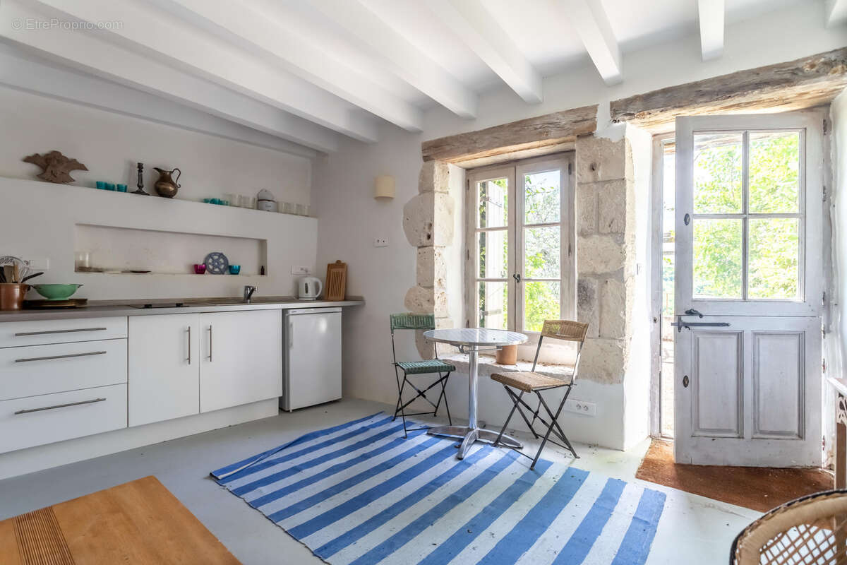 Maison à BEAUVILLE