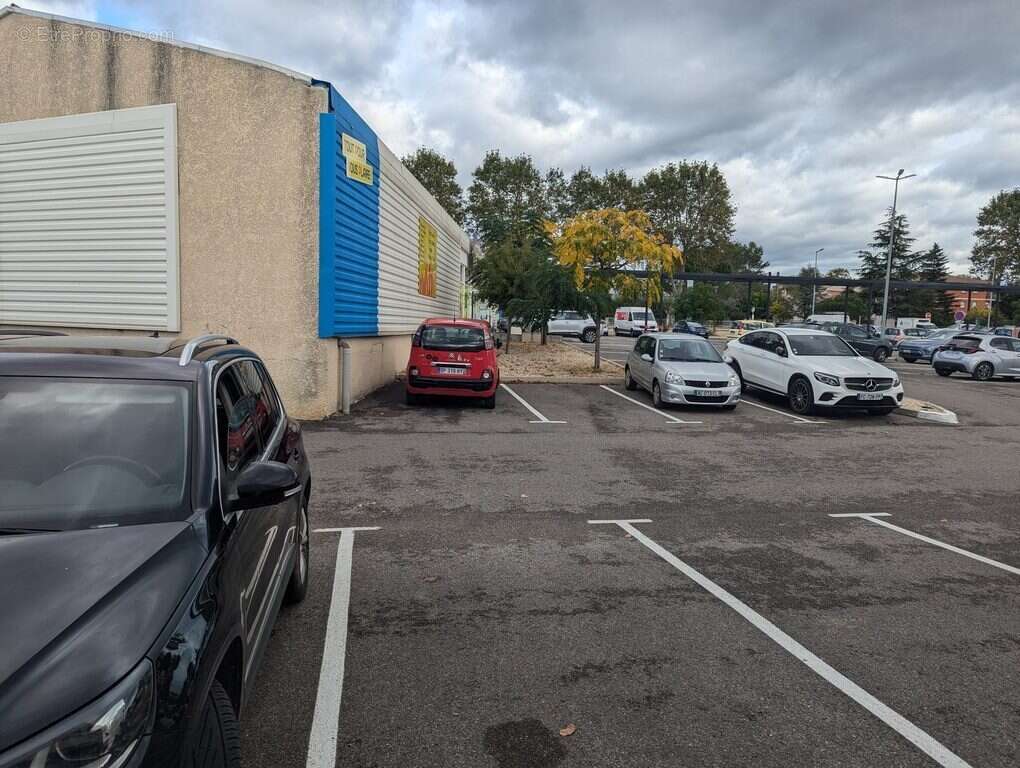 Commerce à SAINT-CHRISTOL-LES-ALES