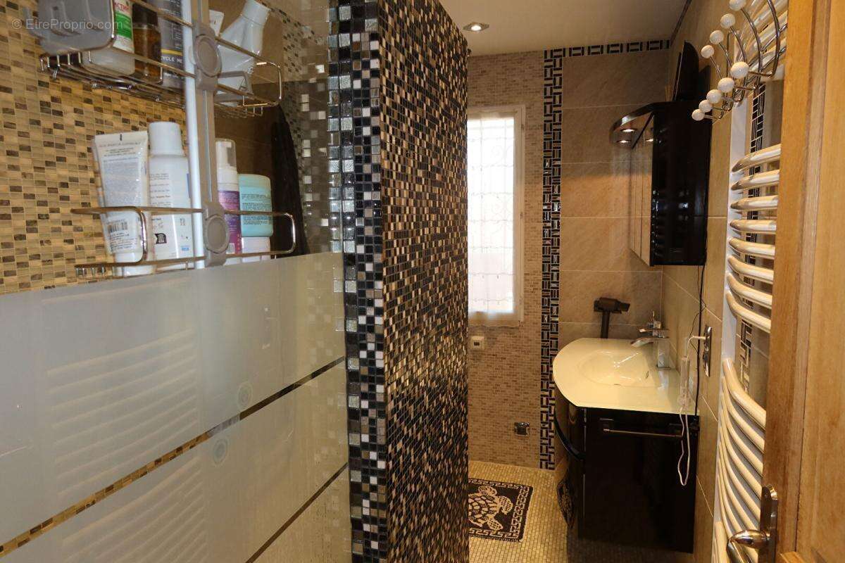 Maison à AUXON-DESSUS