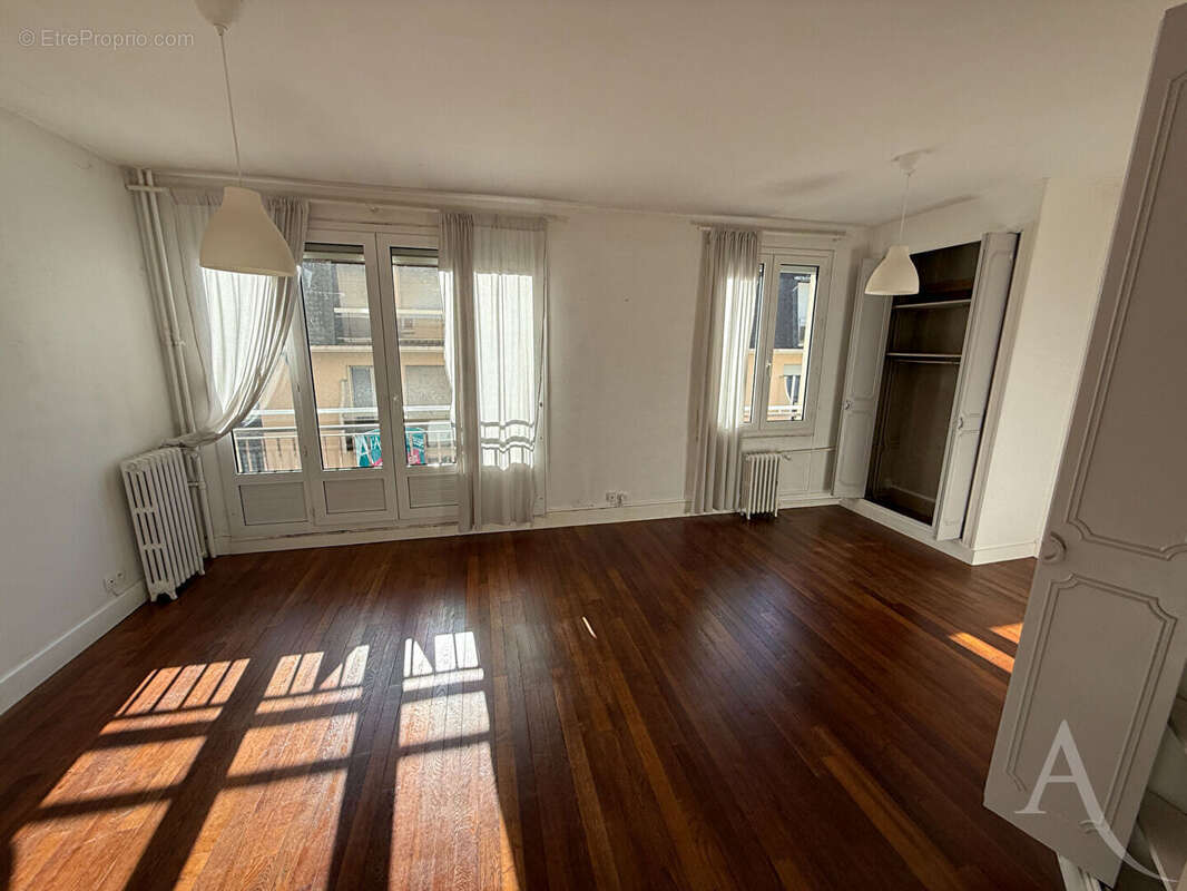 Beau T2 de 45 m2 en hyper-centre de CHATEAUROUX - photo 4