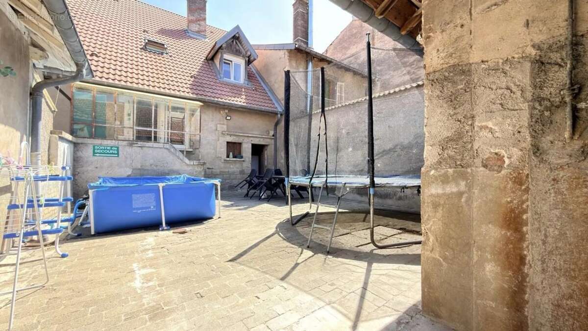 Maison de 4 pièces de 110 m² à Courbesseaux - photo 10