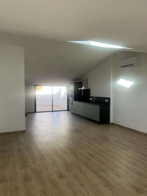 Appartement à BUIS-LES-BARONNIES