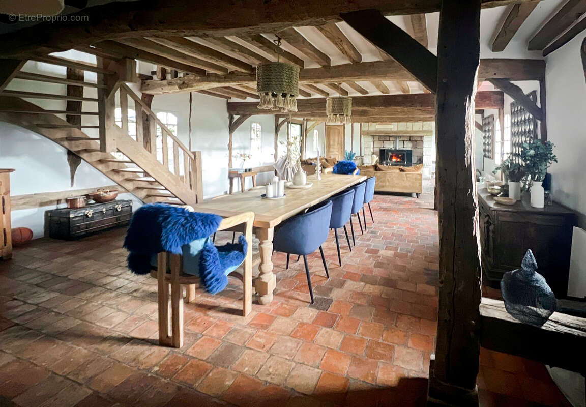 Maison à CORMEILLES