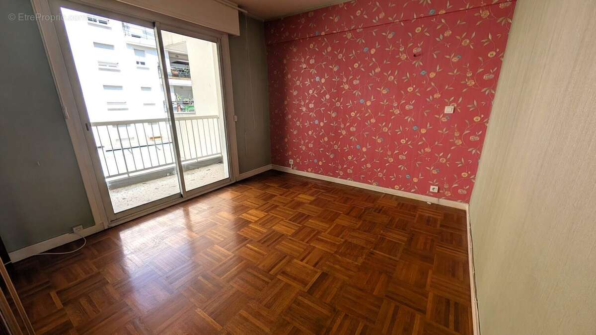 Appartement 60 m² à Cagnes-Sur-Mer  - photo 6