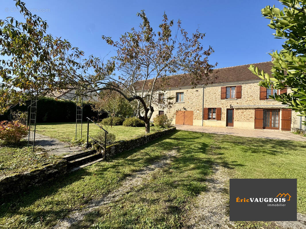 Maison à COULOMMIERS