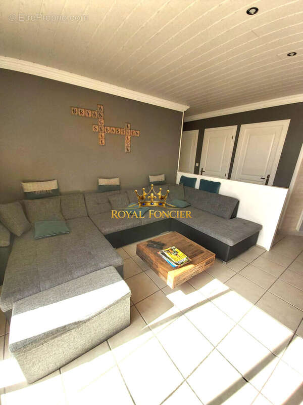 Maison 113 m² à Descartes  - photo 5