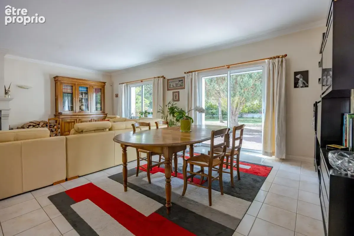 Propriété 250 m² avec piscine - photo 8