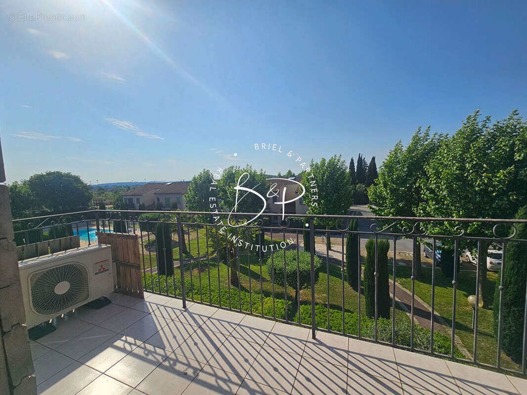 Appartement à LORGUES