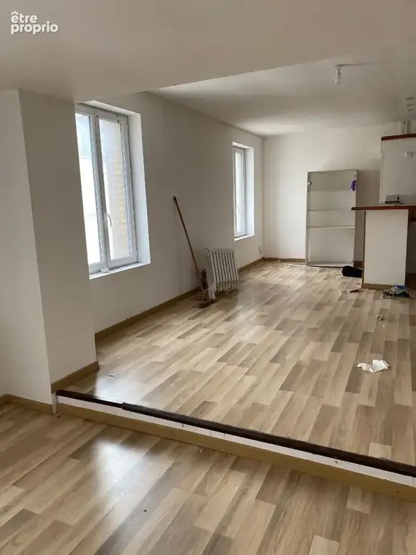 Immeuble à usage de commerce et d'habitation - photo 2