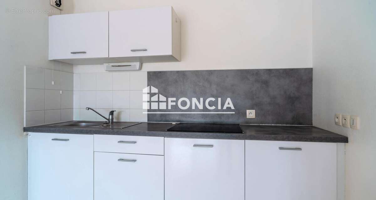 Appartement à SENE