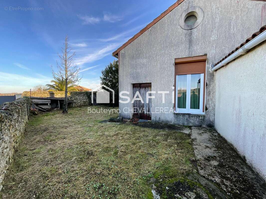 Photo 4 - Maison à SAINT-ESTEPHE