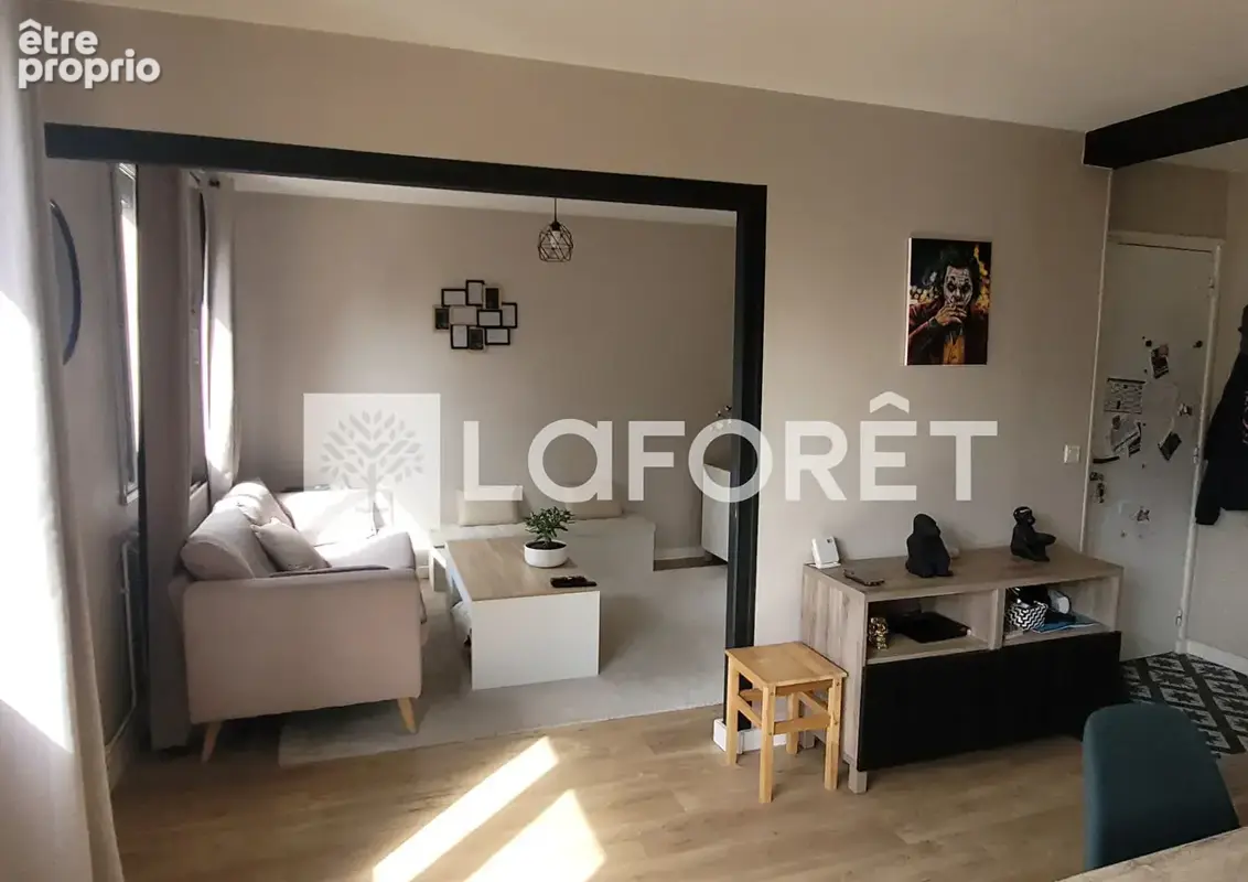 A vendre Appartement Thiais 4 pièce(s) 67.51 m2 - CALME ET LUMINEUX ! - photo 2