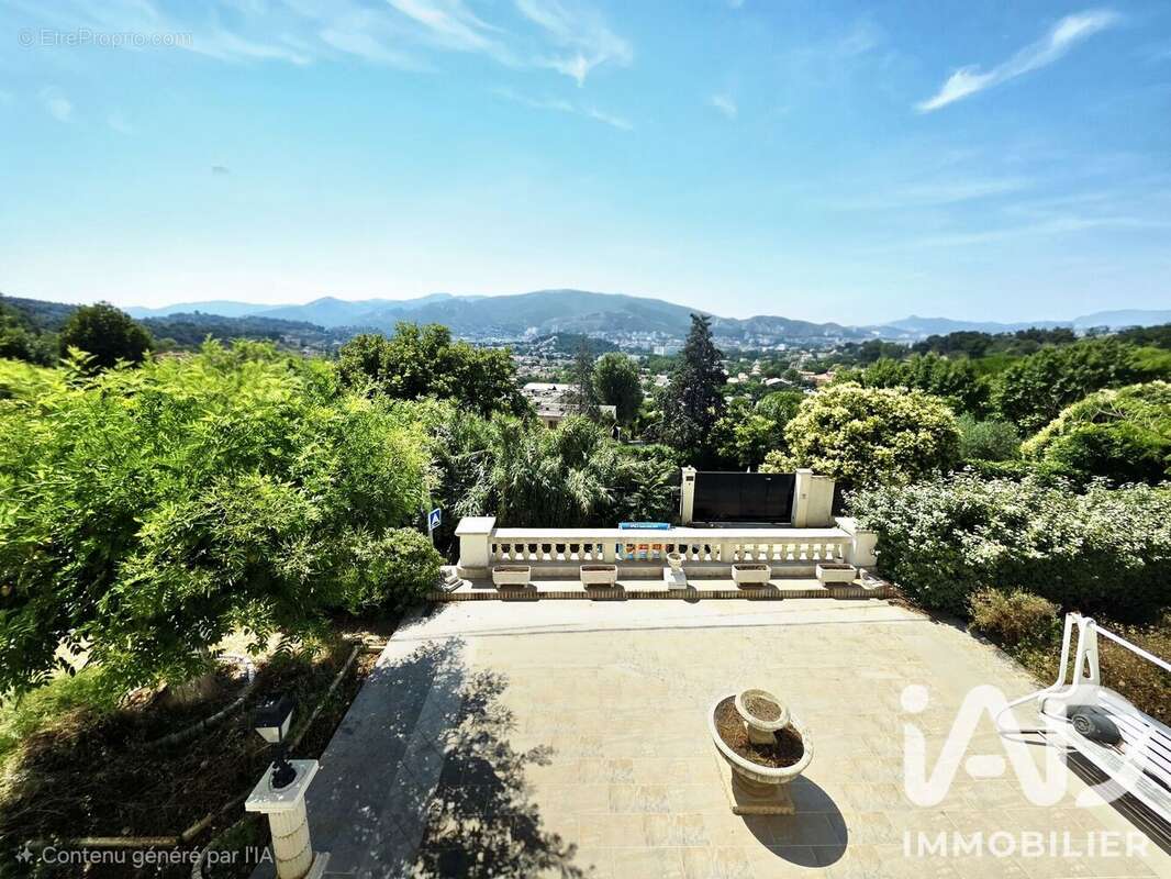 Photo 2 - Maison à MARSEILLE-12E