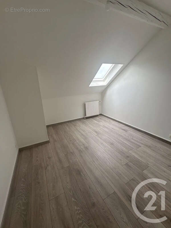 Maison 93 m² à Saint-Quentin  - photo 15
