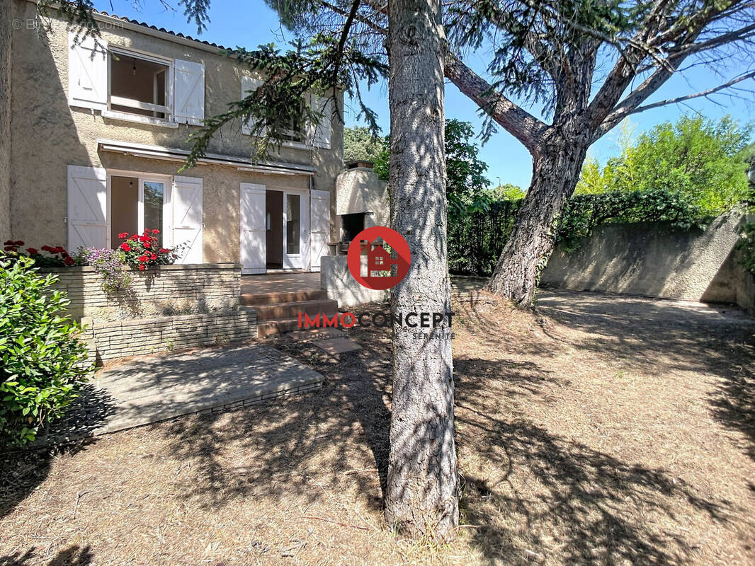 Maison à VILLENEUVE-LES-AVIGNON