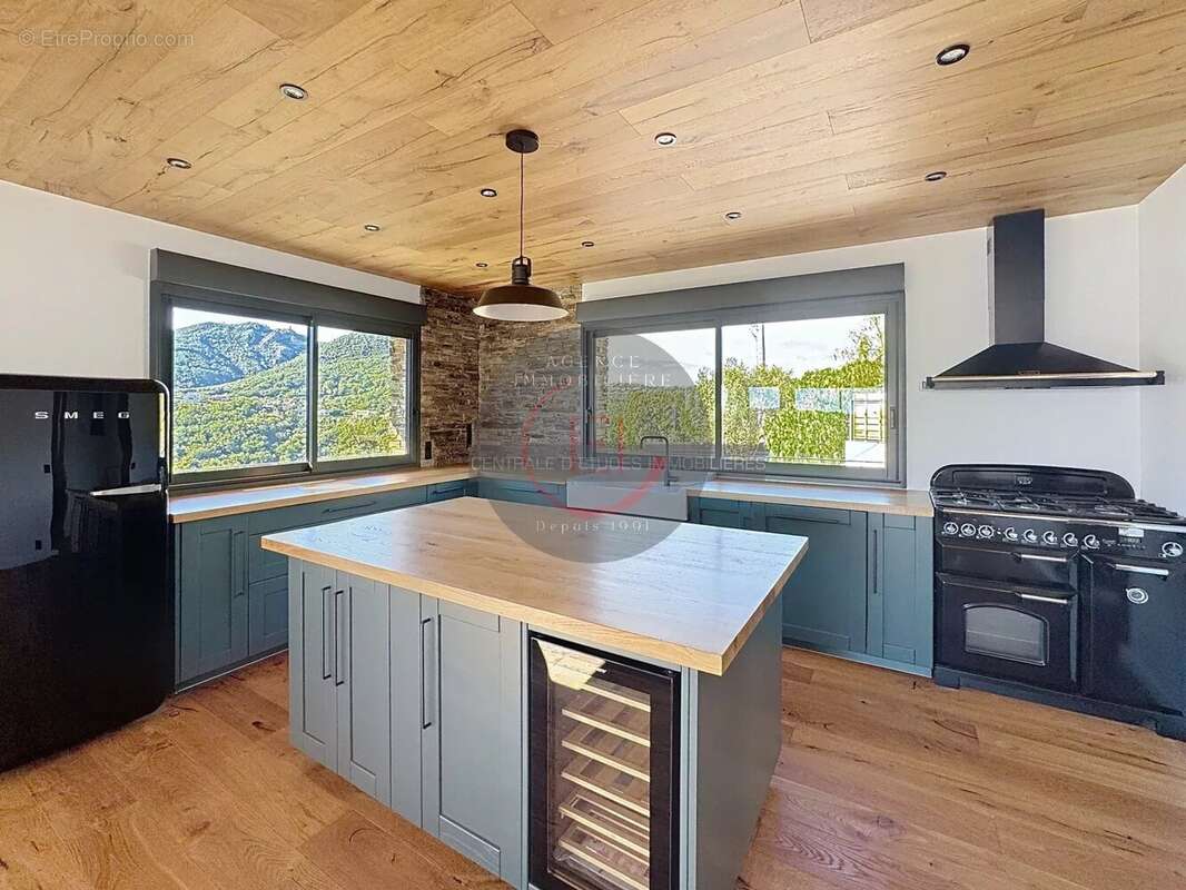 Maison à LES ADRETS-DE-L&#039;ESTEREL