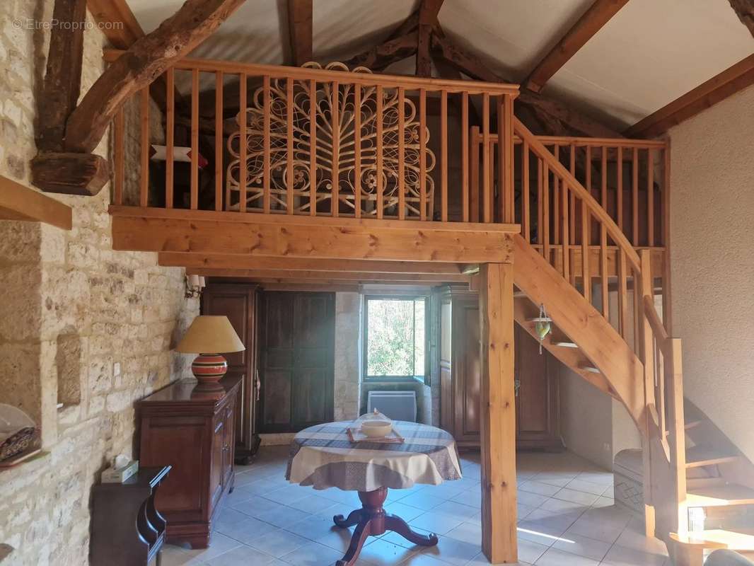 Maison à BELMONT-SAINTE-FOI