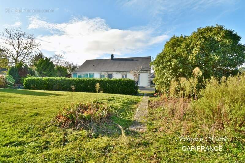 Maison à ROZ-SUR-COUESNON