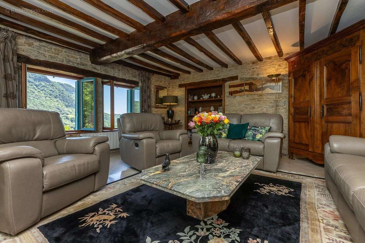 Maison à BENONCES