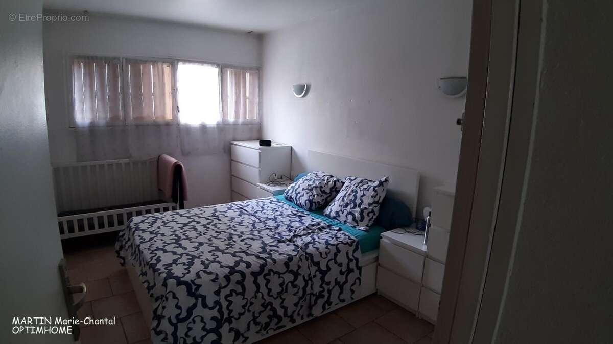 Appartement T3 lumineux avec loggia, parking, cave – Marseille 15e bd du Bosphore - photo 23