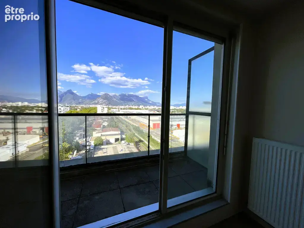 Appartement T3 terrasse et garage - photo 17