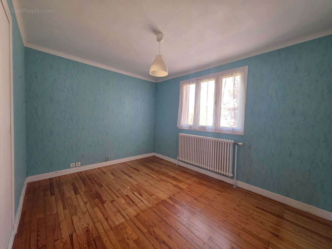 Maison à SAINT-GENIX-SUR-GUIERS