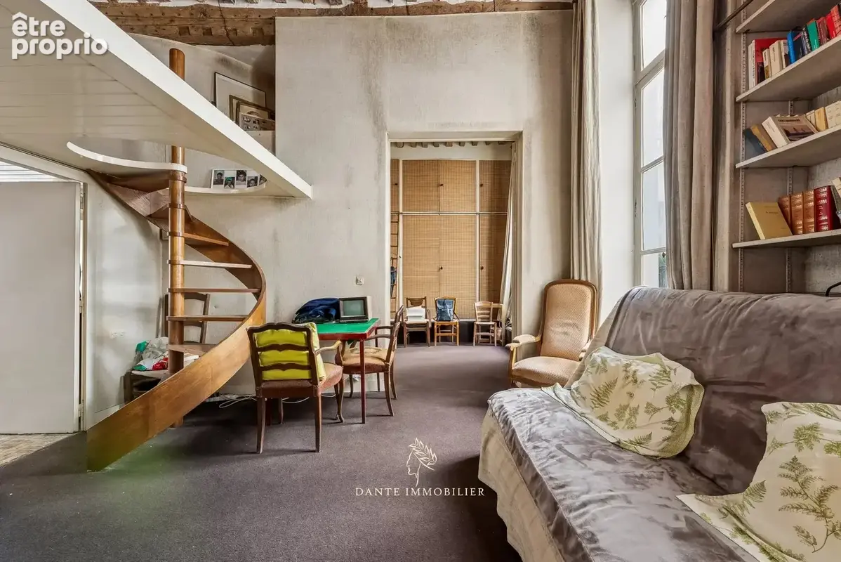 Appartement à rénover _ Rue Guénégaud - photo 3