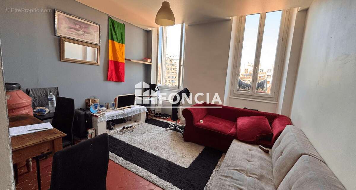 Appartement à MARSEILLE-3E