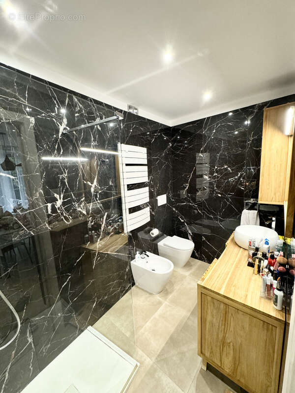 Appartement à ROQUEBRUNE-CAP-MARTIN