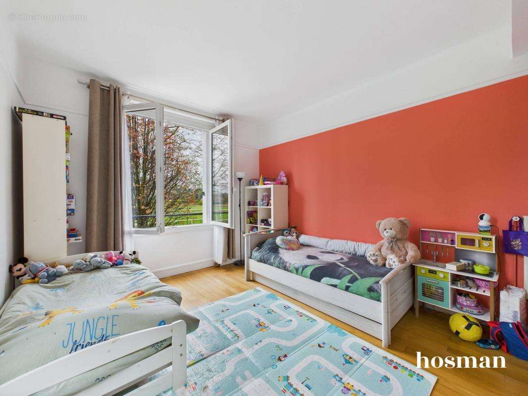 Appartement à SURESNES