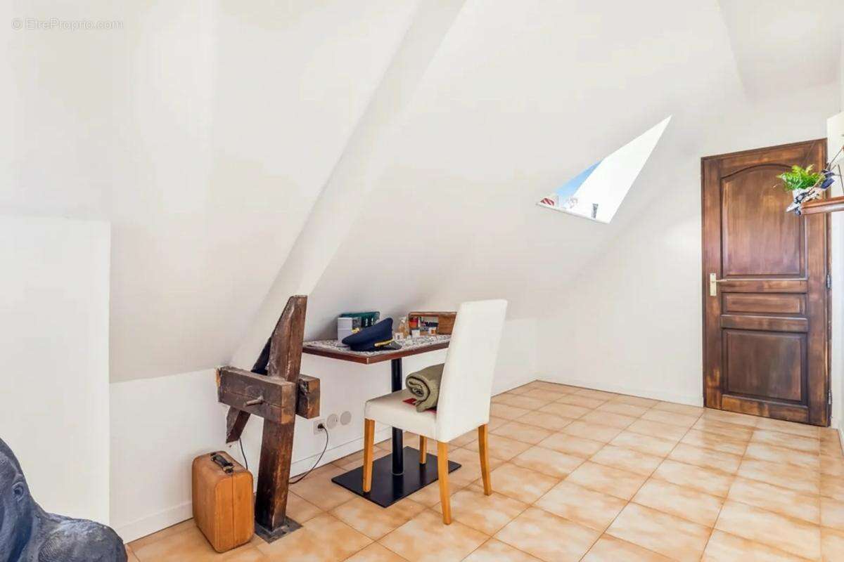 Maison à SAINT-FARGEAU-PONTHIERRY