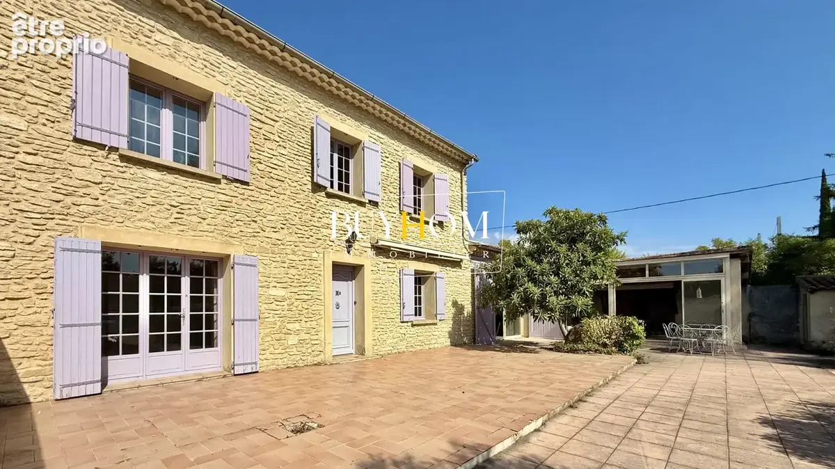 Maison 6 pièces 147 m² à vendre à L'isle-Sur-La-Sorgue (84800) - photo 3