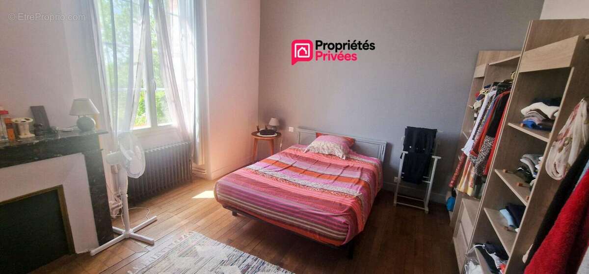 Selles sur Cher maison 140 m² - 5 pièces - 3 chambres - bureau - dépendances - photo 7
