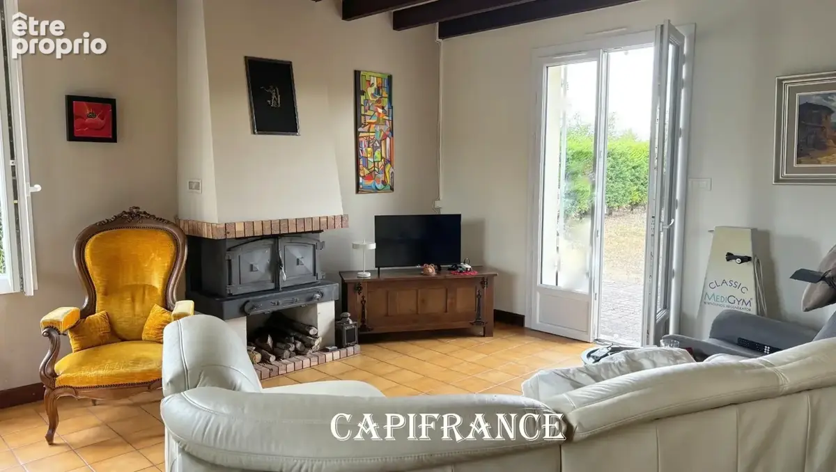 Maison à vendre 4 pièces PORT D'ENVAUX (17) - photo 3
