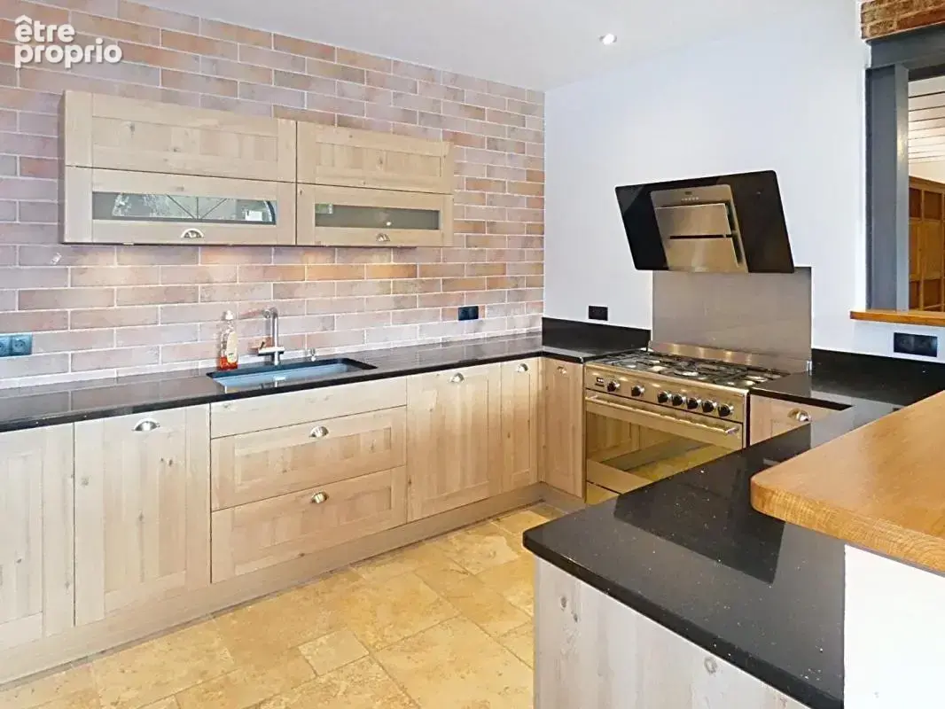 Propriété  coup de coeur 300 m² - photo 5