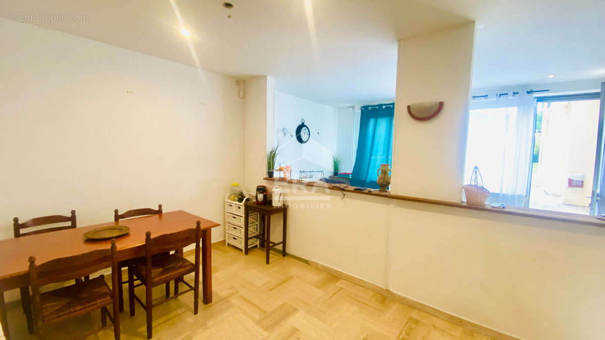 Appartement à LE CANNET