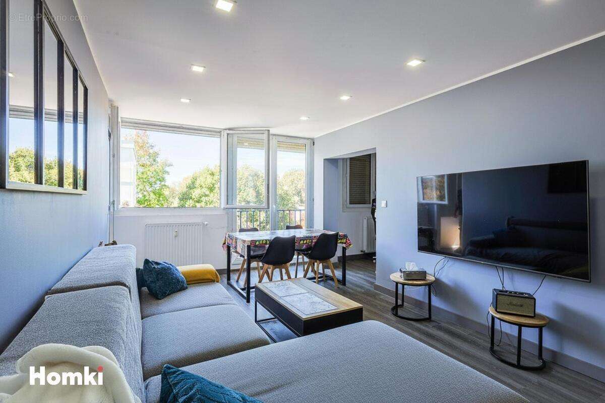 Appartement à BILLERE