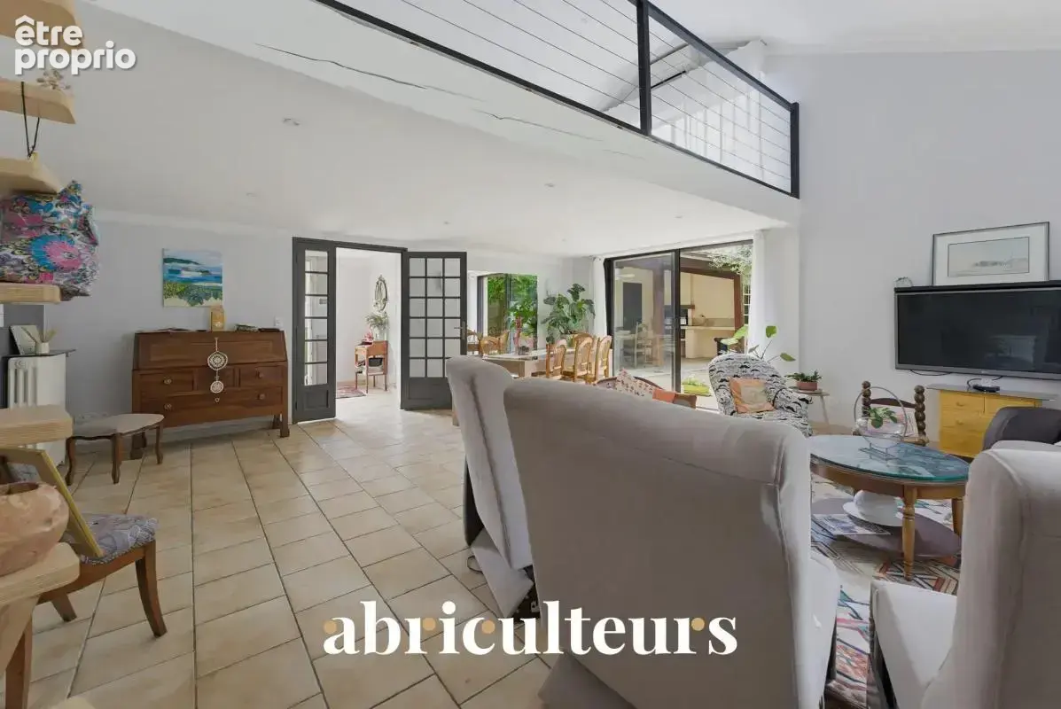 Bordeaux Caudéran — Villa familiale avec piscine, grand jardin et fort potentiel (33200) - photo 8