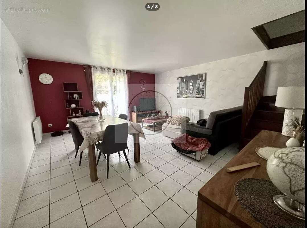 Maison 89 m² à Savigny-Le-Temple  - photo 4