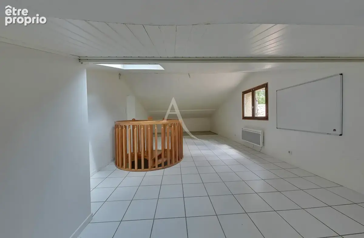 Maison 5 chambres et terrain à Négrepelisse, secteur boisé et verdoyant - photo 11