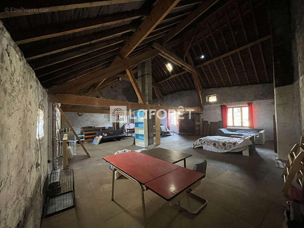 Maison à CLAIRVAUX-LES-LACS