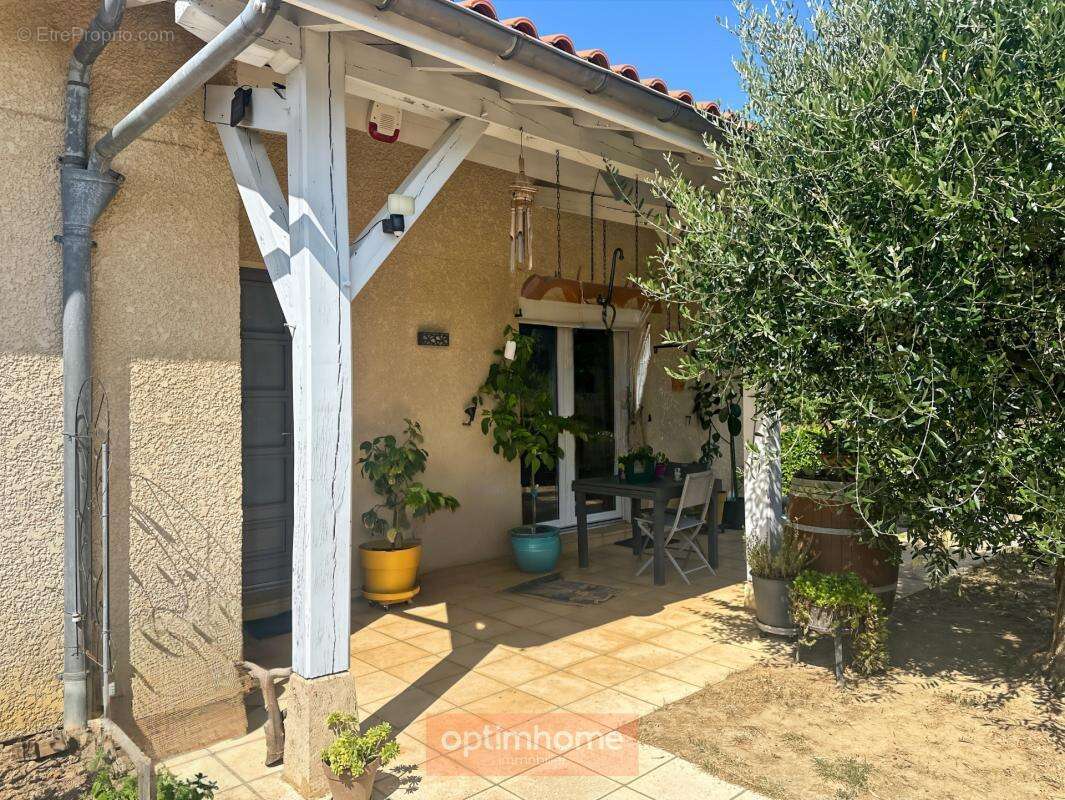 Maison plain-pied 125 M2 habitables, sur sous sol total, proximité tous commerces - photo 3