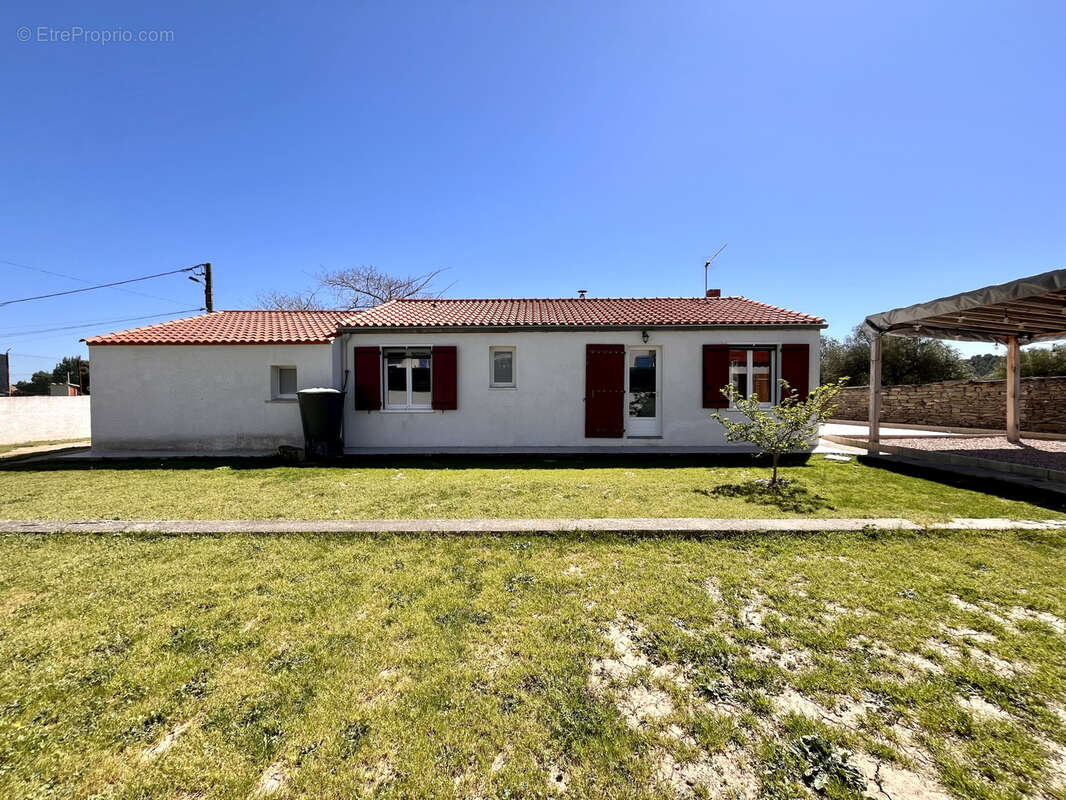 Maison à LAURE-MINERVOIS