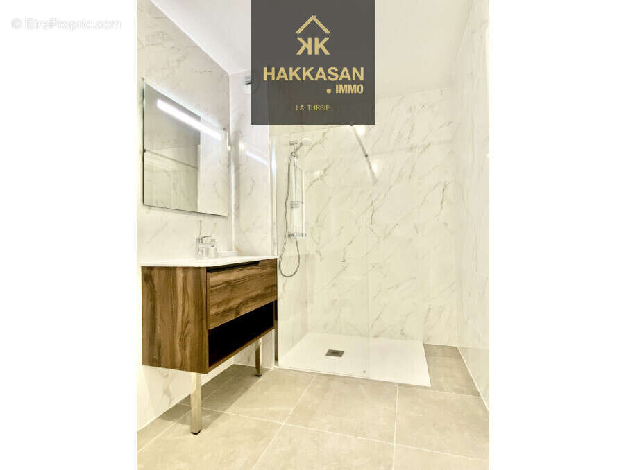 Appartement à LA TURBIE