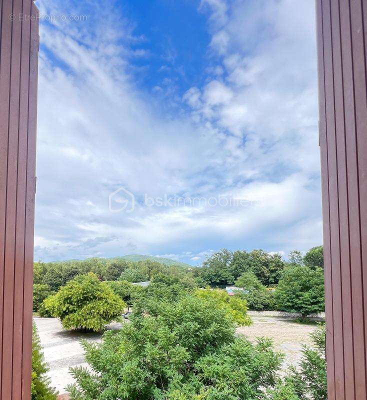 Appartement à MOLIERES-SUR-CEZE