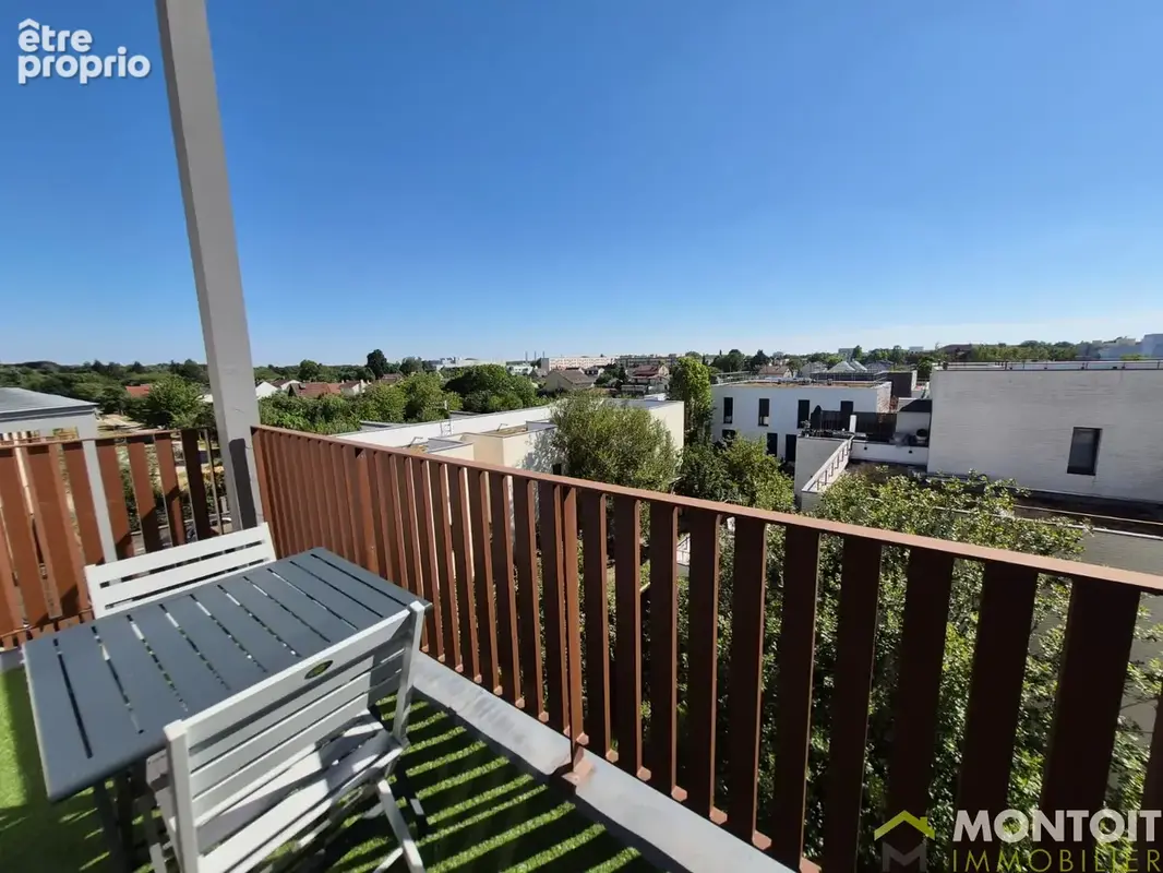 Dernier étage / Charmant appartement 2P avec balcon et parking au calme - photo 9